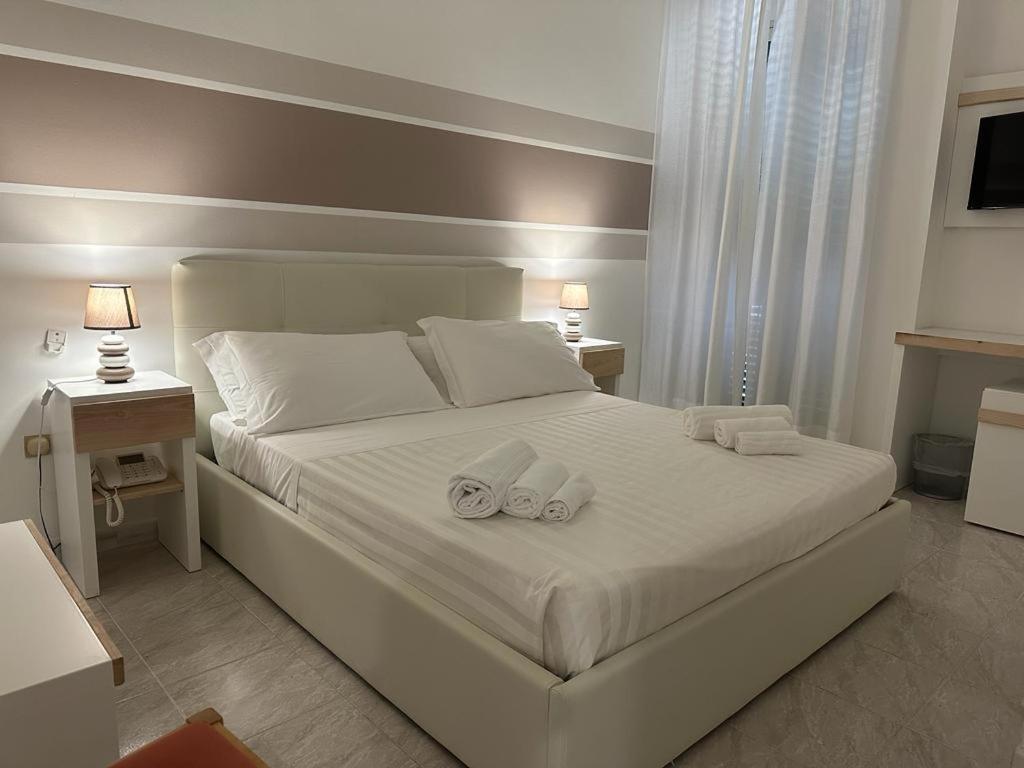 Porto Cesareo Hotel Ngoại thất bức ảnh