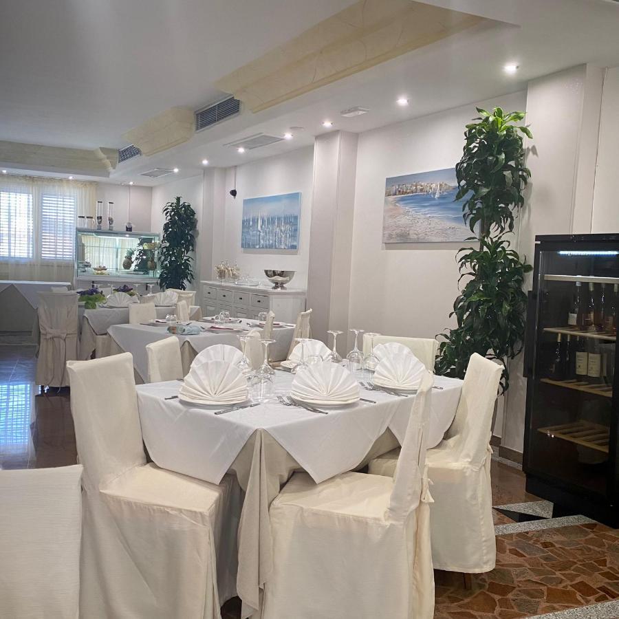 Porto Cesareo Hotel Ngoại thất bức ảnh