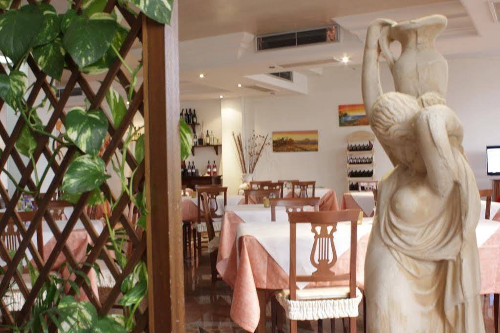 Porto Cesareo Hotel Ngoại thất bức ảnh